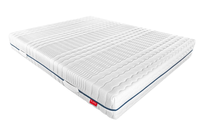 Materac Tauris w pokrowcu