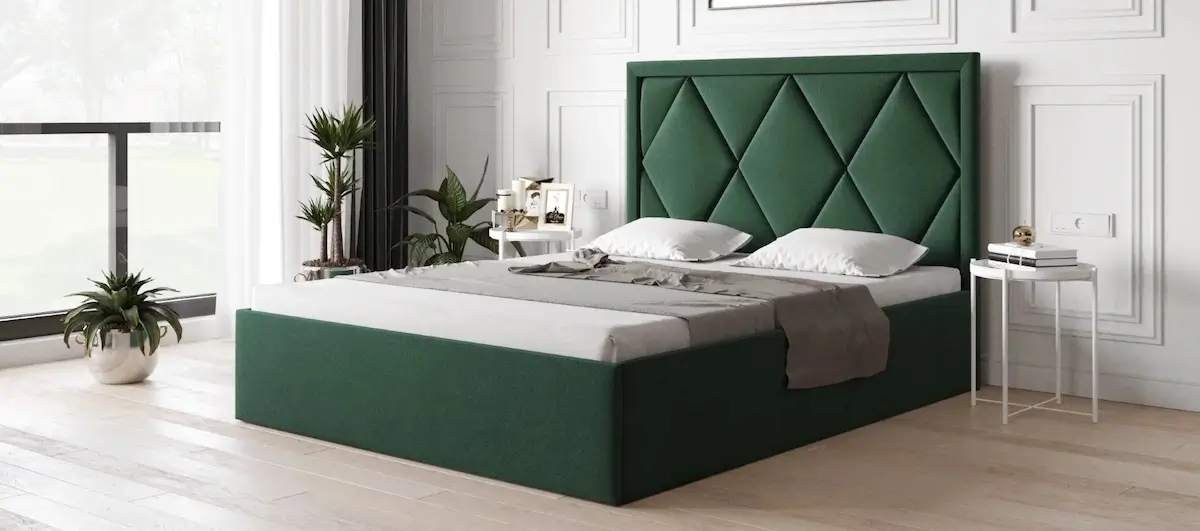 Elegancki, pikowany zagłówek Z67 w sypialni razem z korpusem